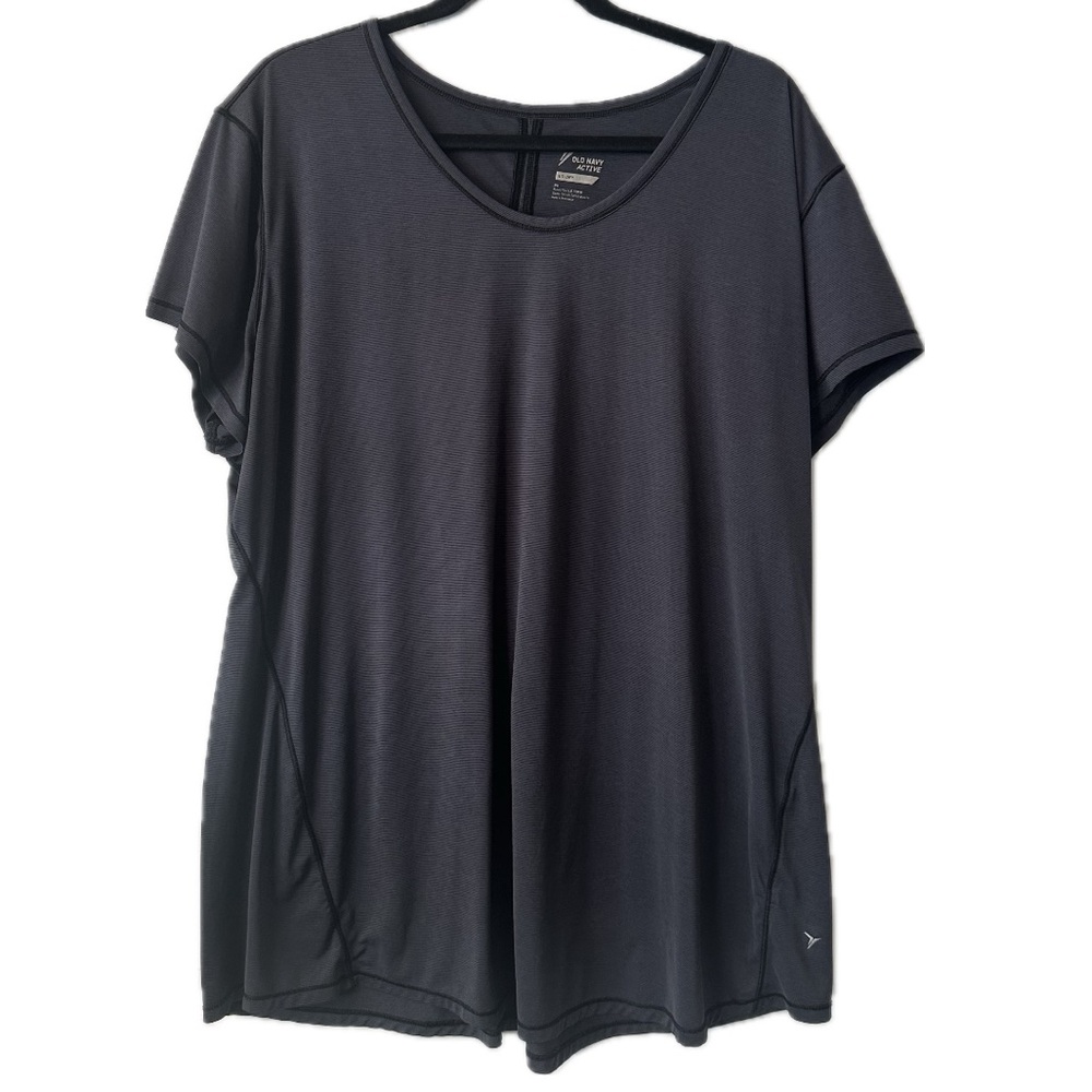 Old Navy Active Go-Dry Athletic Scoop neck Tshirt - Picture 1 of 8